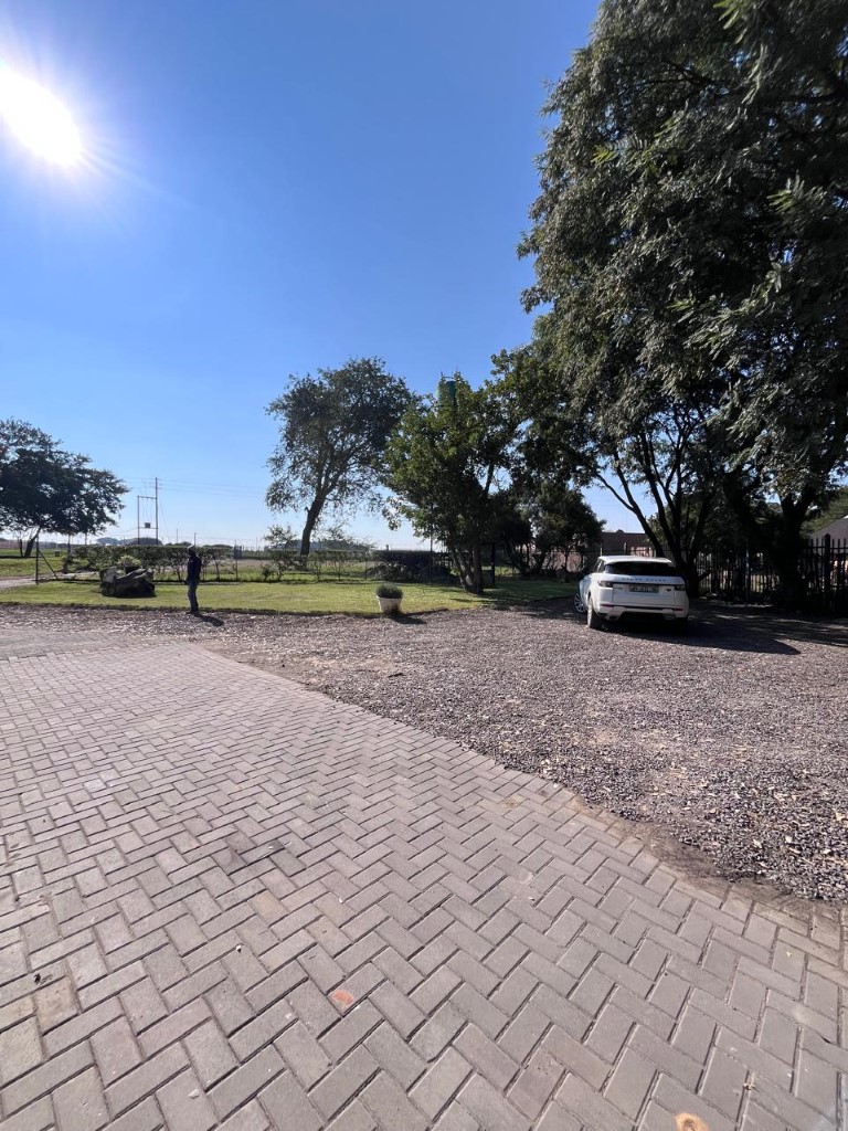 To Let  Bedroom Property for Rent in Hartbeesfontein North West